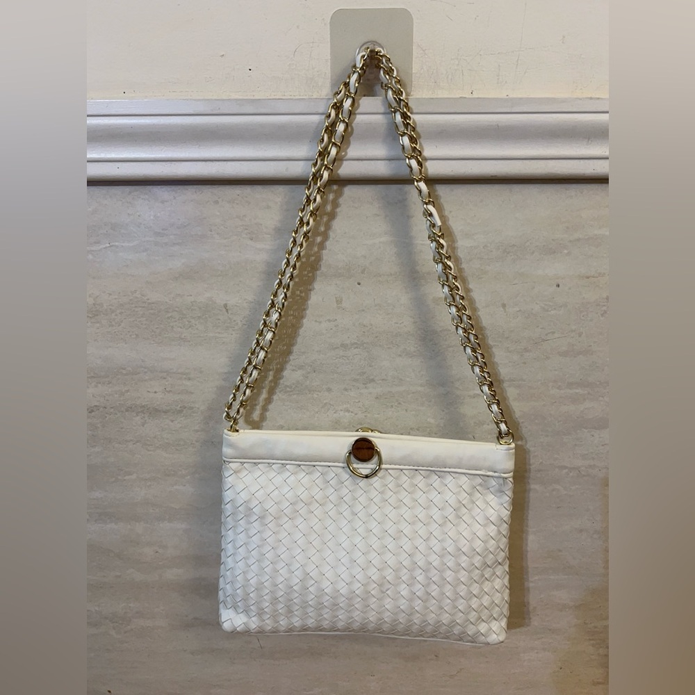 Kim Rogers Woven Shoulder/Crossbody White Basketweave Gold -Threaded  Chain